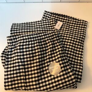 GapBody Black and White Checkered Men’s Bottoms